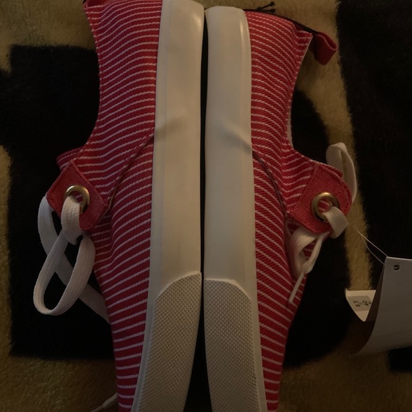 Shoes - Picture 3 of 3